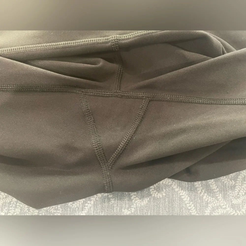 lululemon athletica Black Leggings - Picture 4 of 8